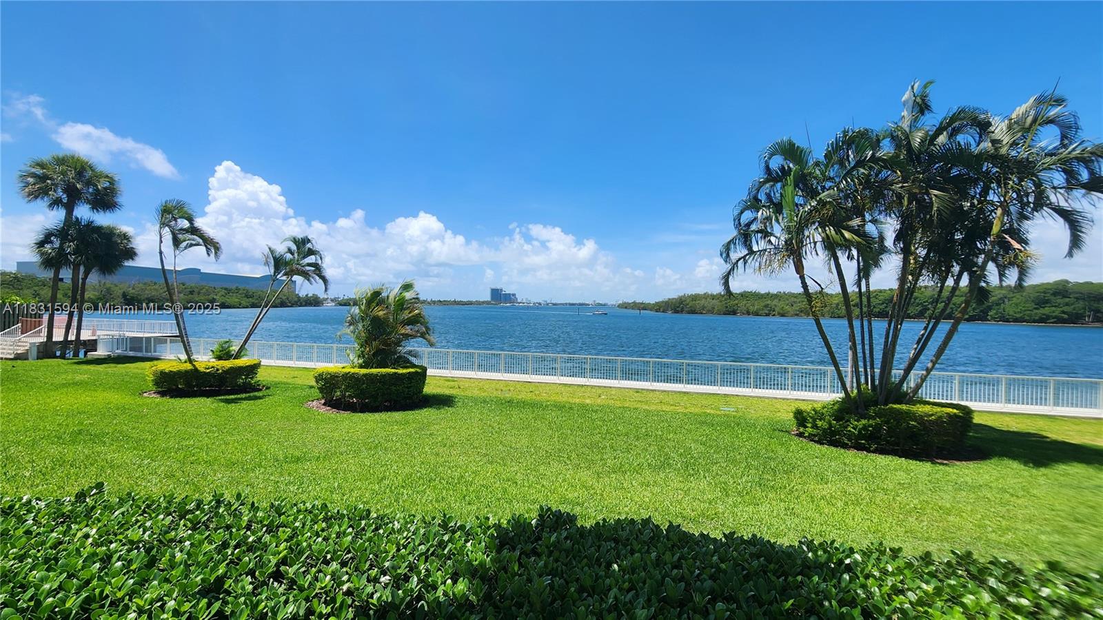 500 Bayview Dr #1725, Sunny Isles Beach, Florida image 35