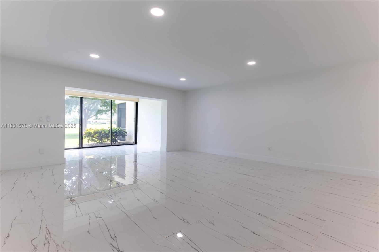 8435 Casa Del Lago #C, Boca Raton, Florida image 10