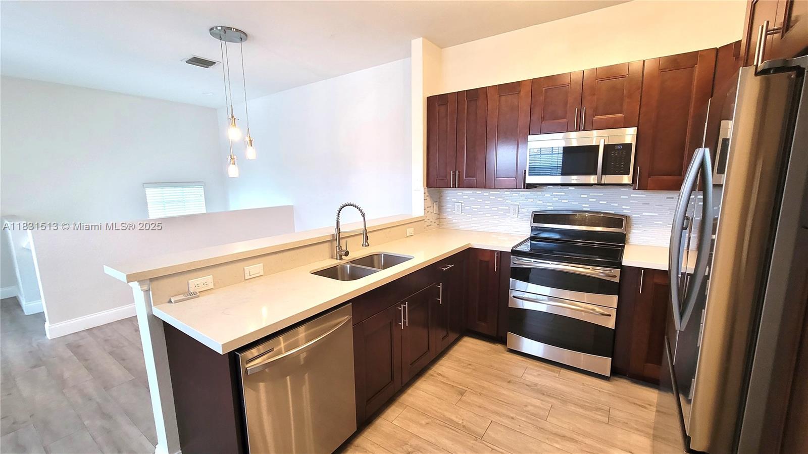 Property photo # 4
