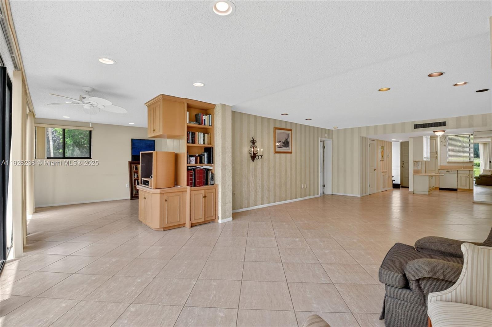 Property photo # 4