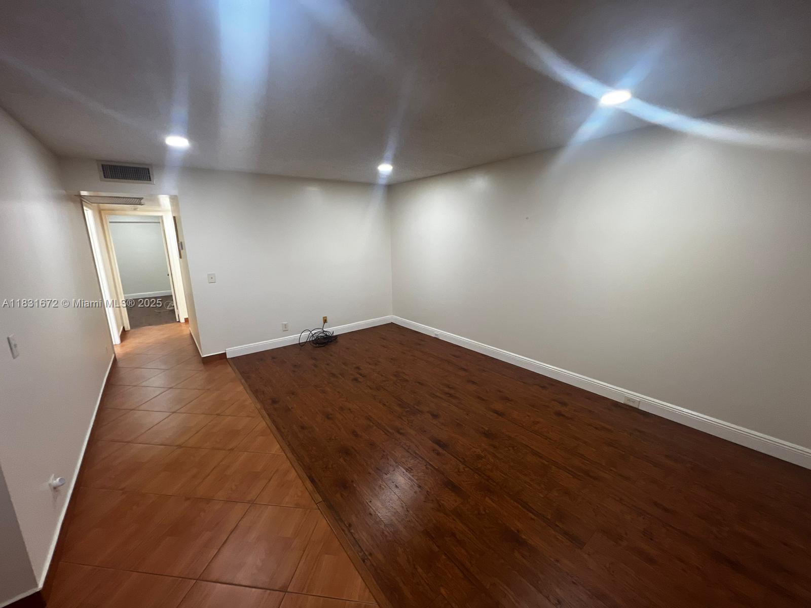 1551 SW 135th Ter #405G, Pembroke Pines, Florida image 12