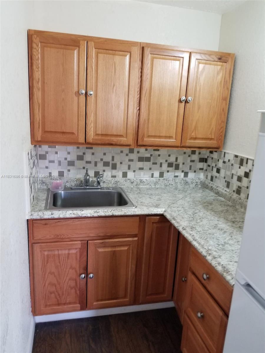 8960 Sunset Strip, Sunrise, Florida image 38