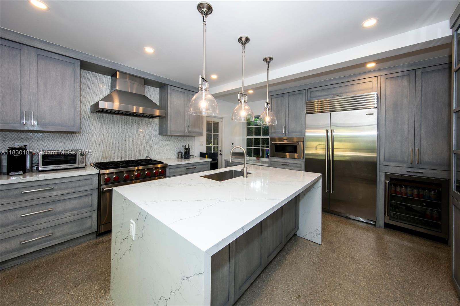 21050 Point Pl #702, Aventura, Florida image 3
