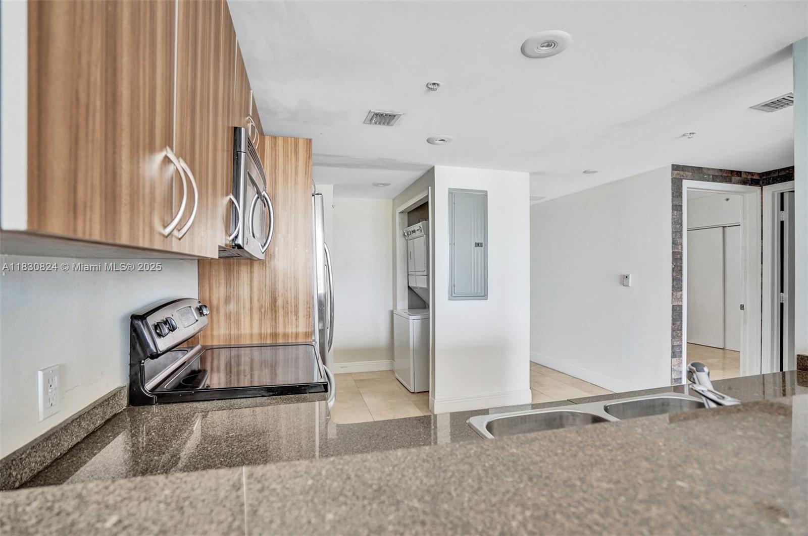 6305 Indian Creek Dr #3B, Miami Beach, Florida image 9