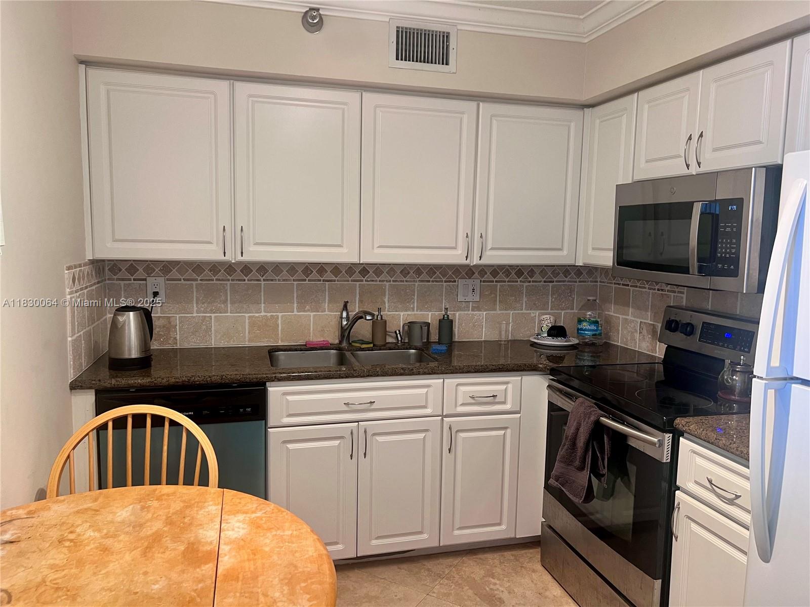 Property photo # 4