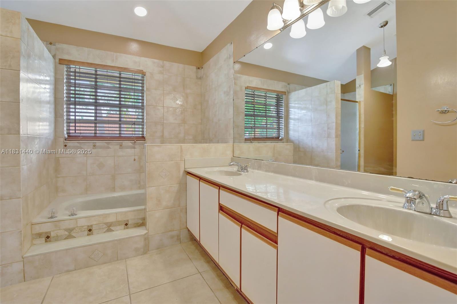 1600 SW 52nd Way, Plantation, Florida image 10