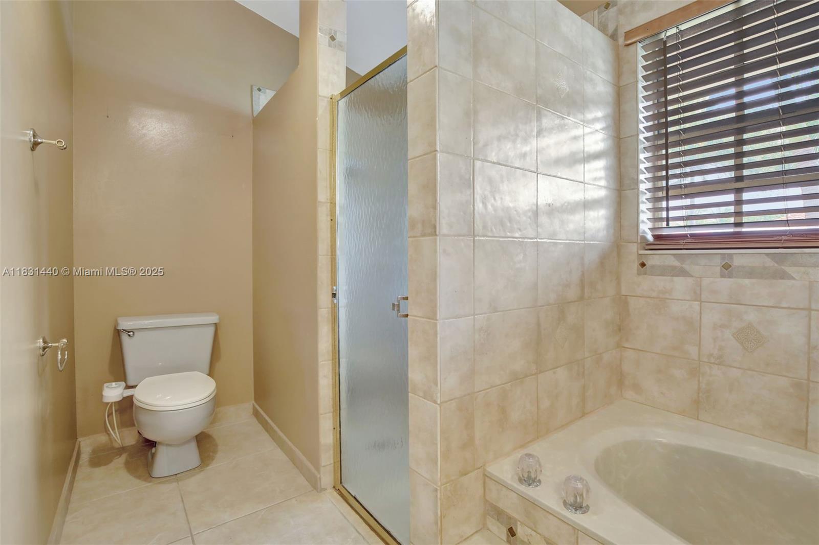1600 SW 52nd Way, Plantation, Florida image 11