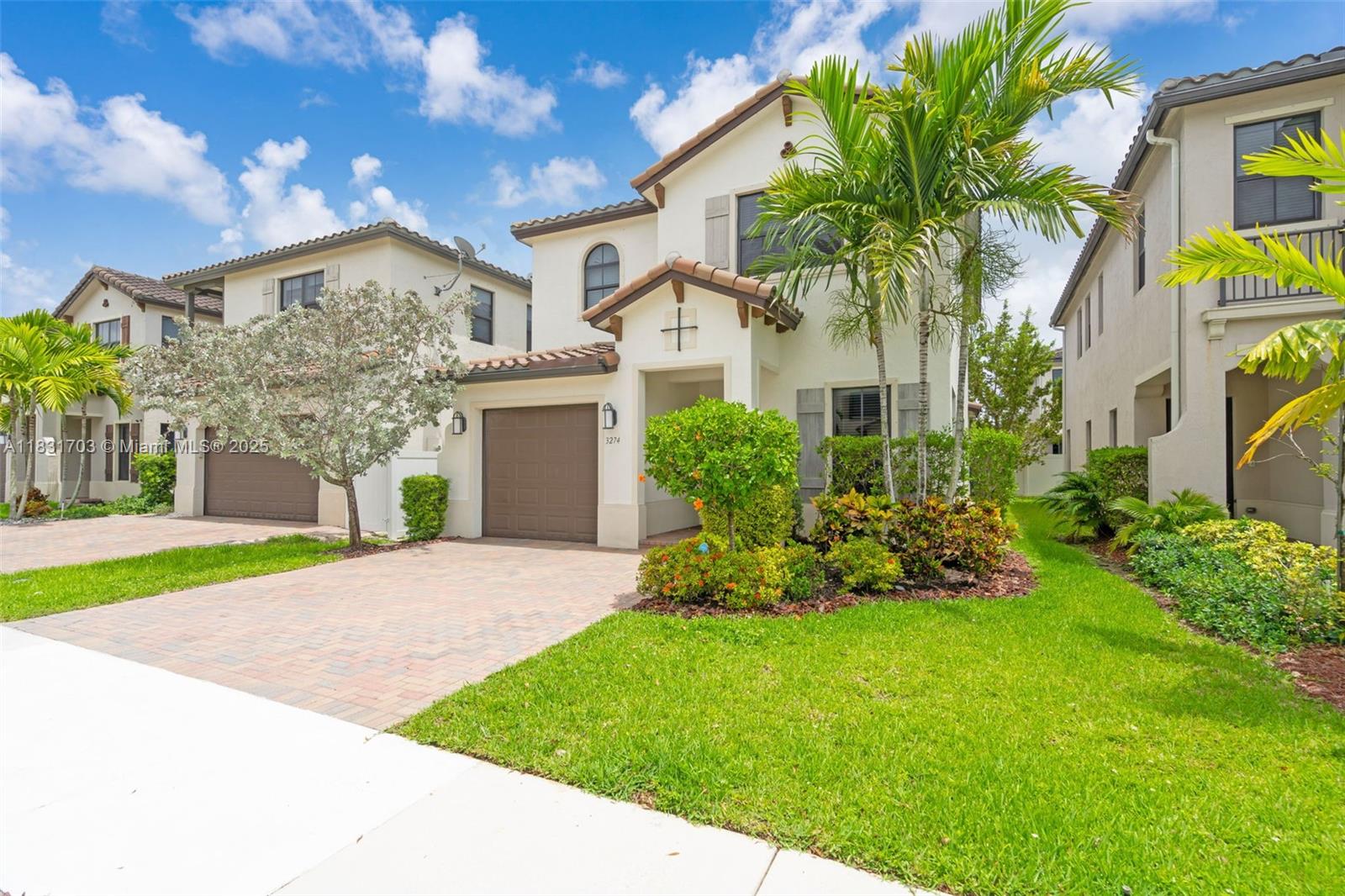 3274 W 96th Pl, Hialeah, Florida image 2