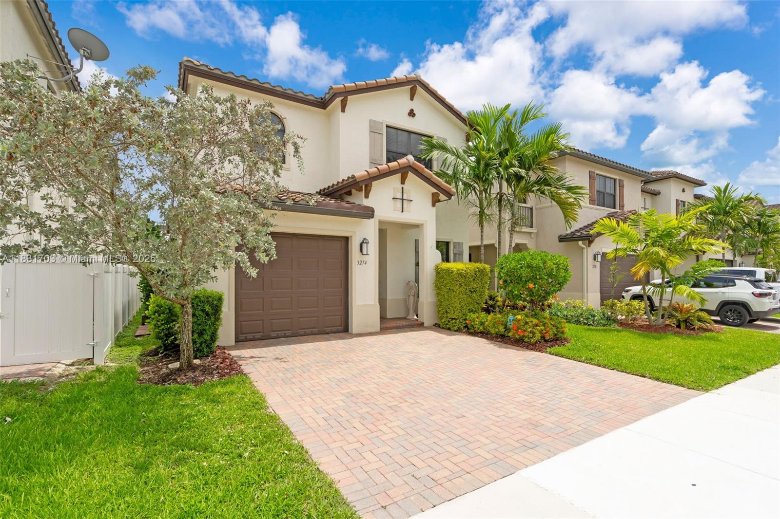 3274 W 96th Pl, Hialeah, Florida image 3