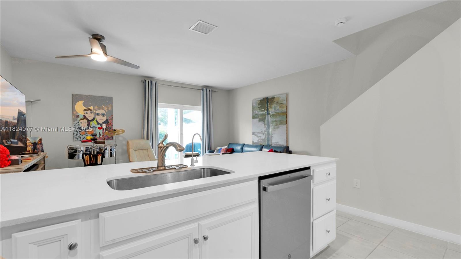 1025 NW 4th Ter, Florida City, Florida image 7