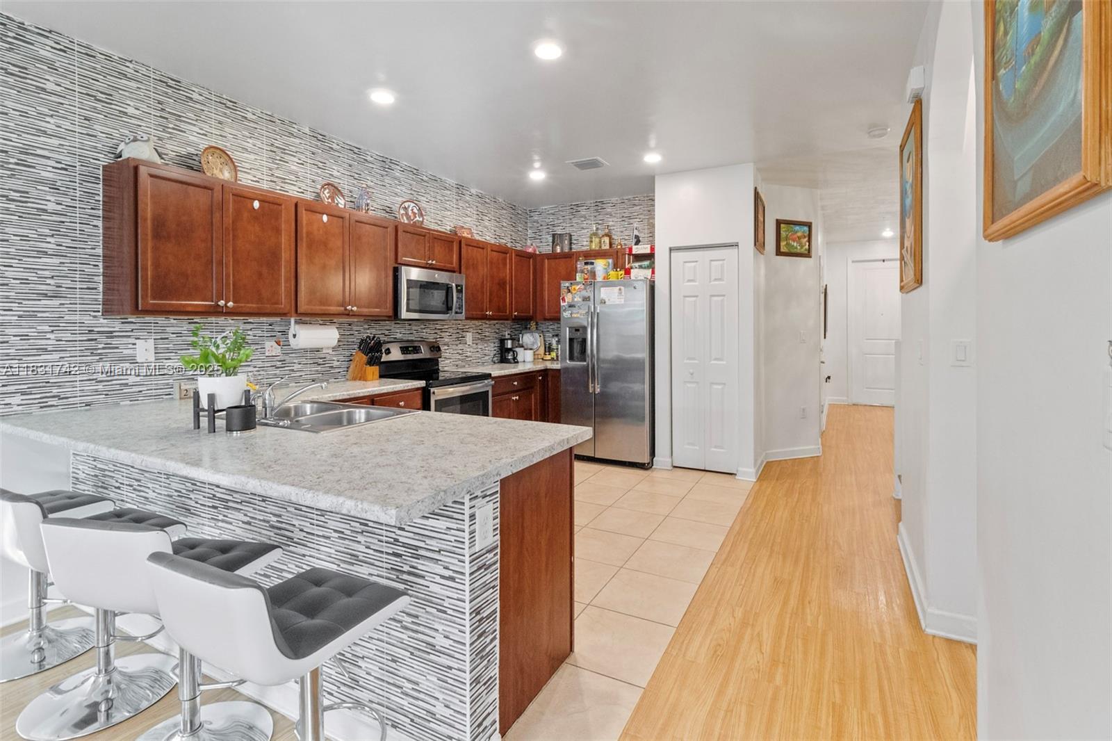 11574 SW 254th St, Homestead, Florida image 2