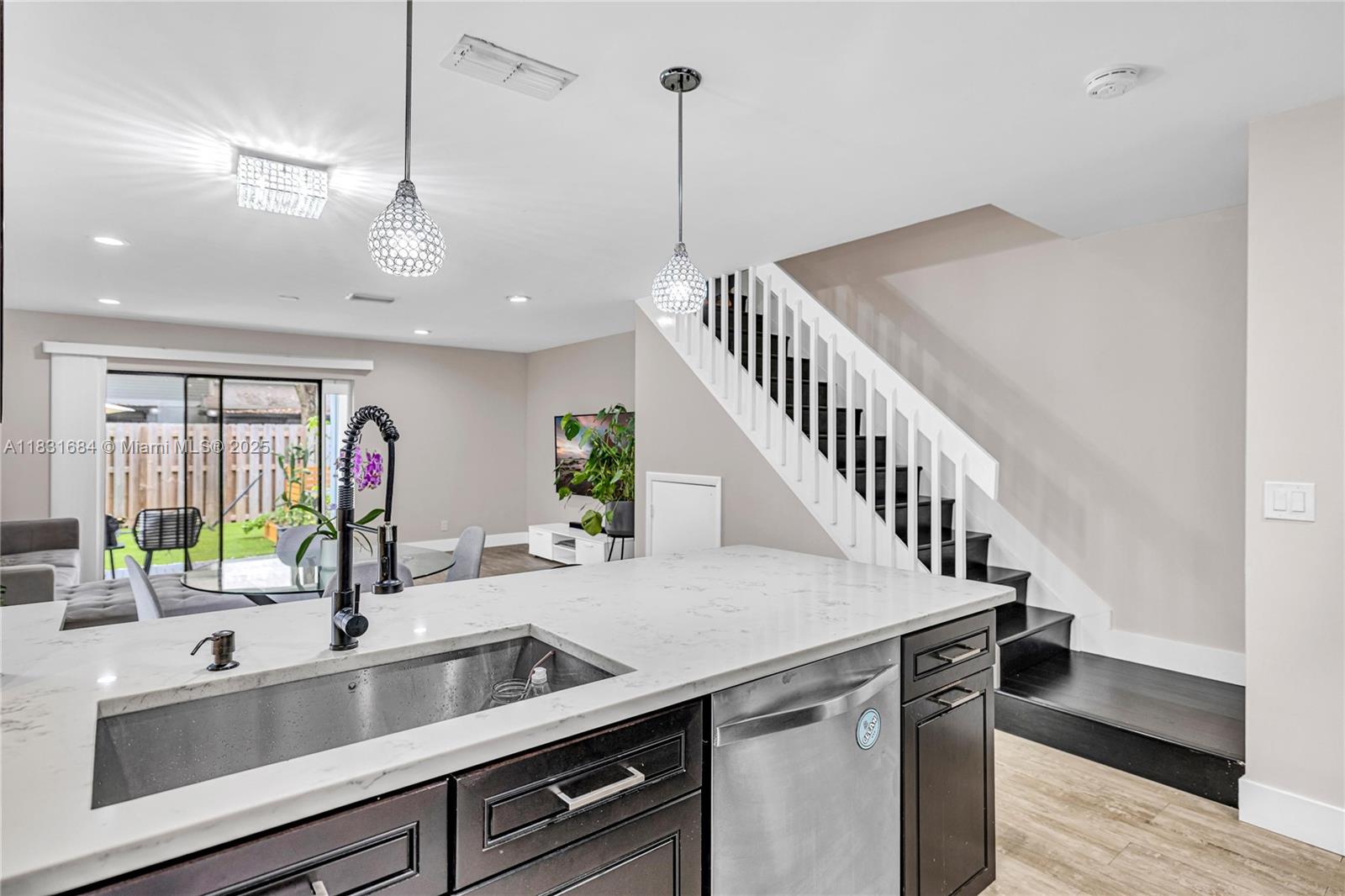 10527 NW 6th St, Pembroke Pines, Florida image 10