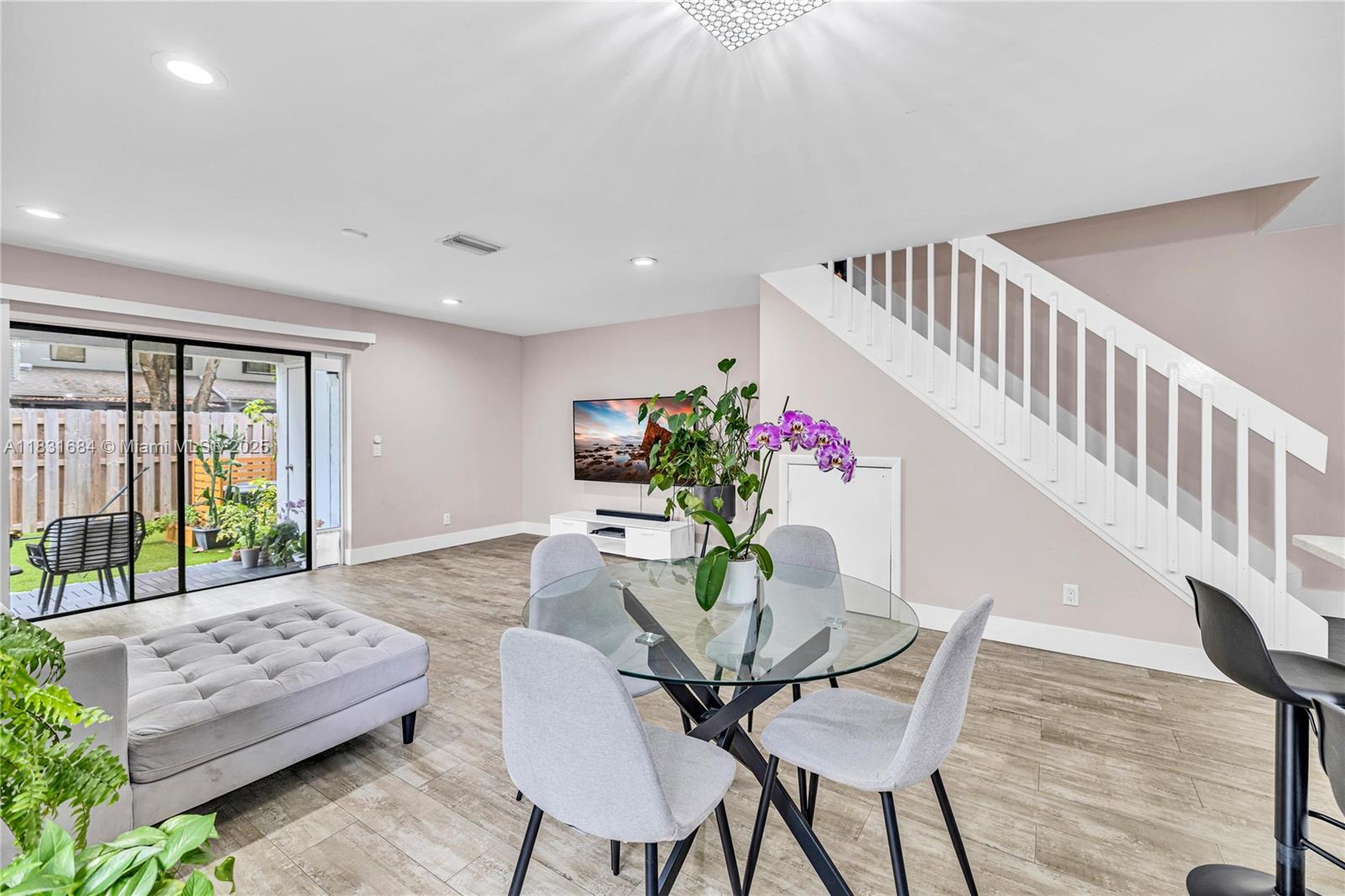 10527 NW 6th St, Pembroke Pines, Florida image 12