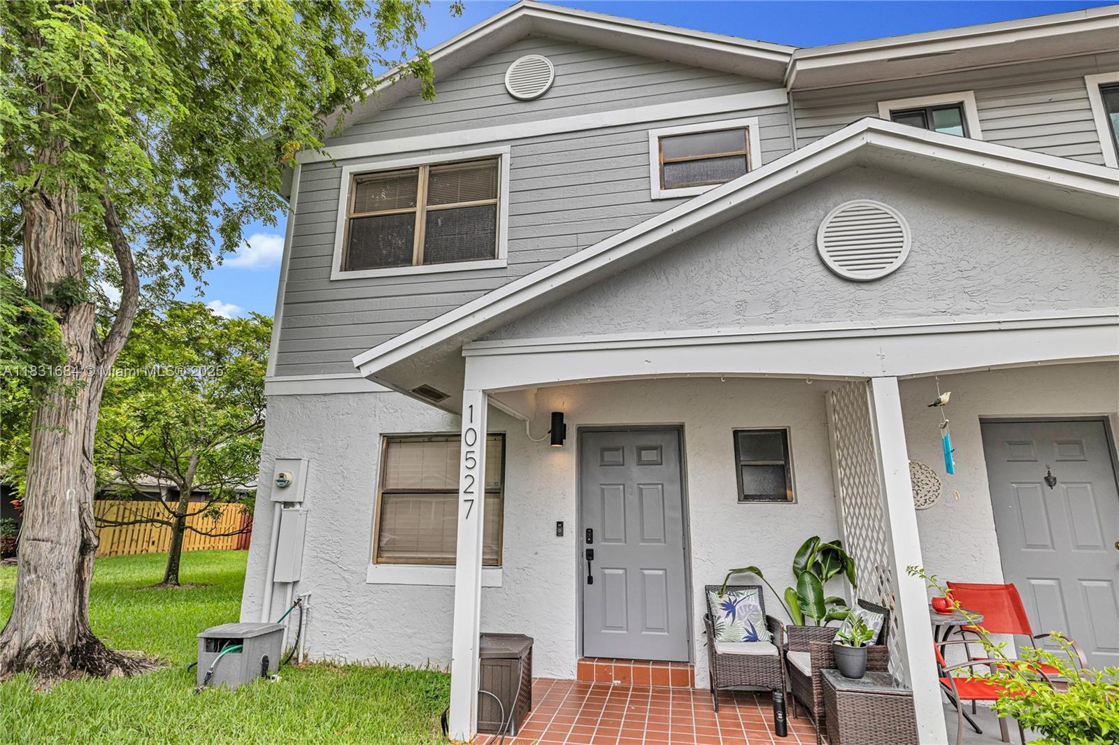 10527 NW 6th St, Pembroke Pines, Florida image 2