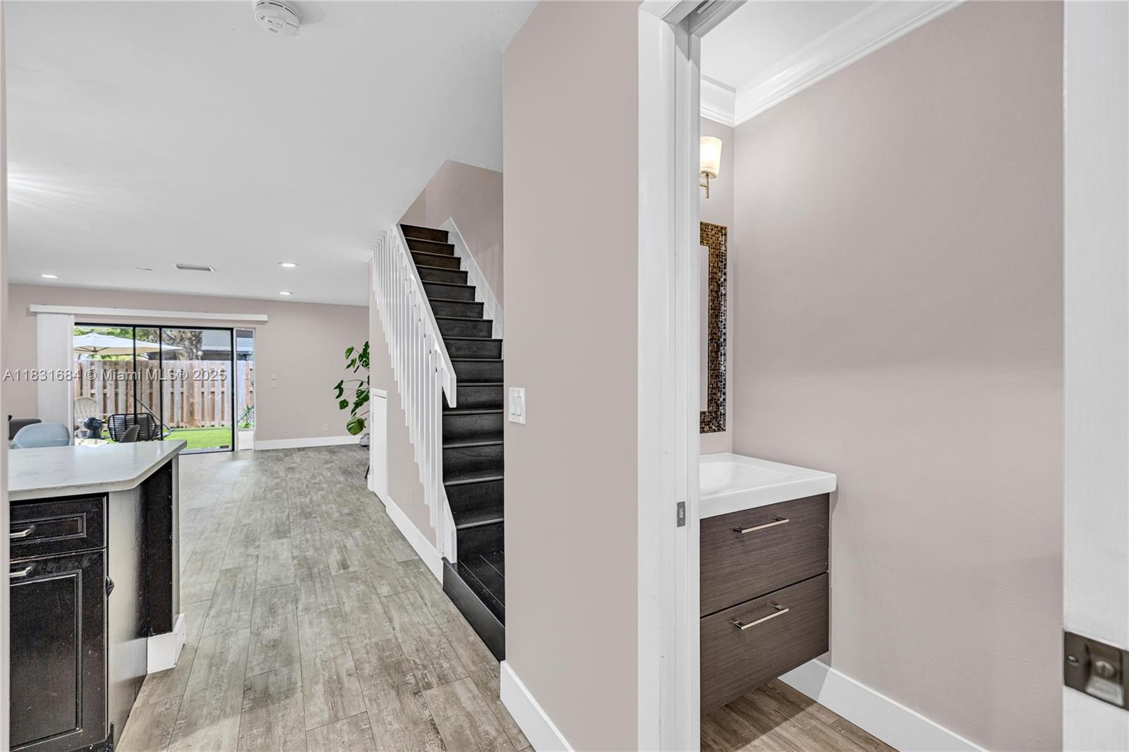 10527 NW 6th St, Pembroke Pines, Florida image 21