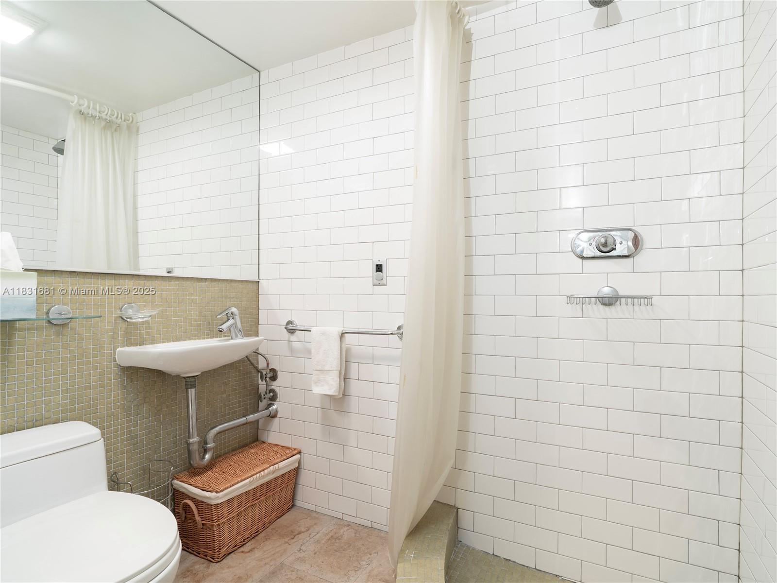 101 Crandon Blvd #178, Key Biscayne, Florida image 15