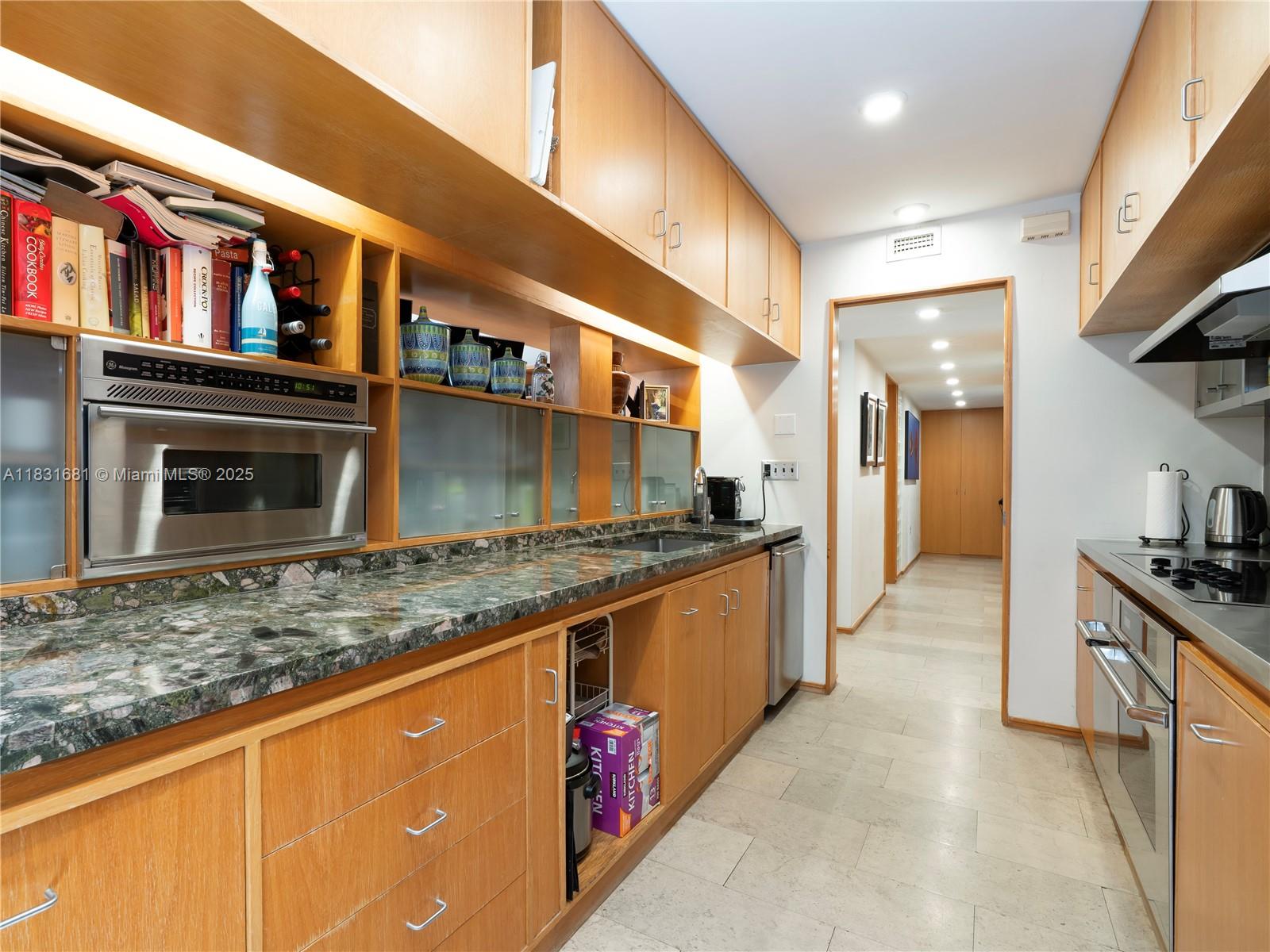 101 Crandon Blvd #178, Key Biscayne, Florida image 6