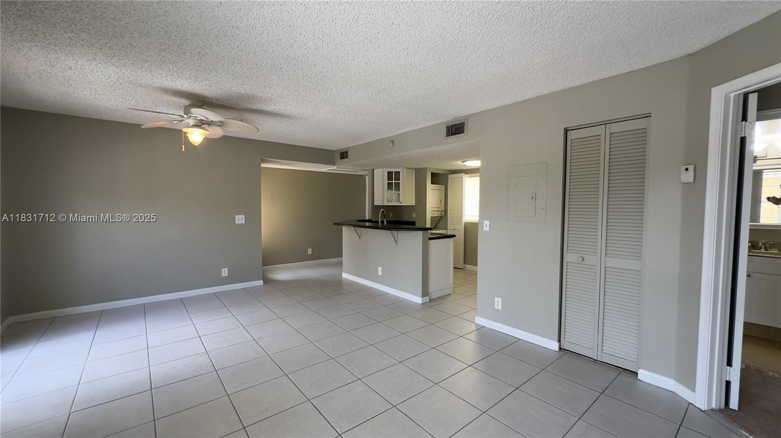 1145 Lake Shore Dr #205, Lake Park, Florida image 7