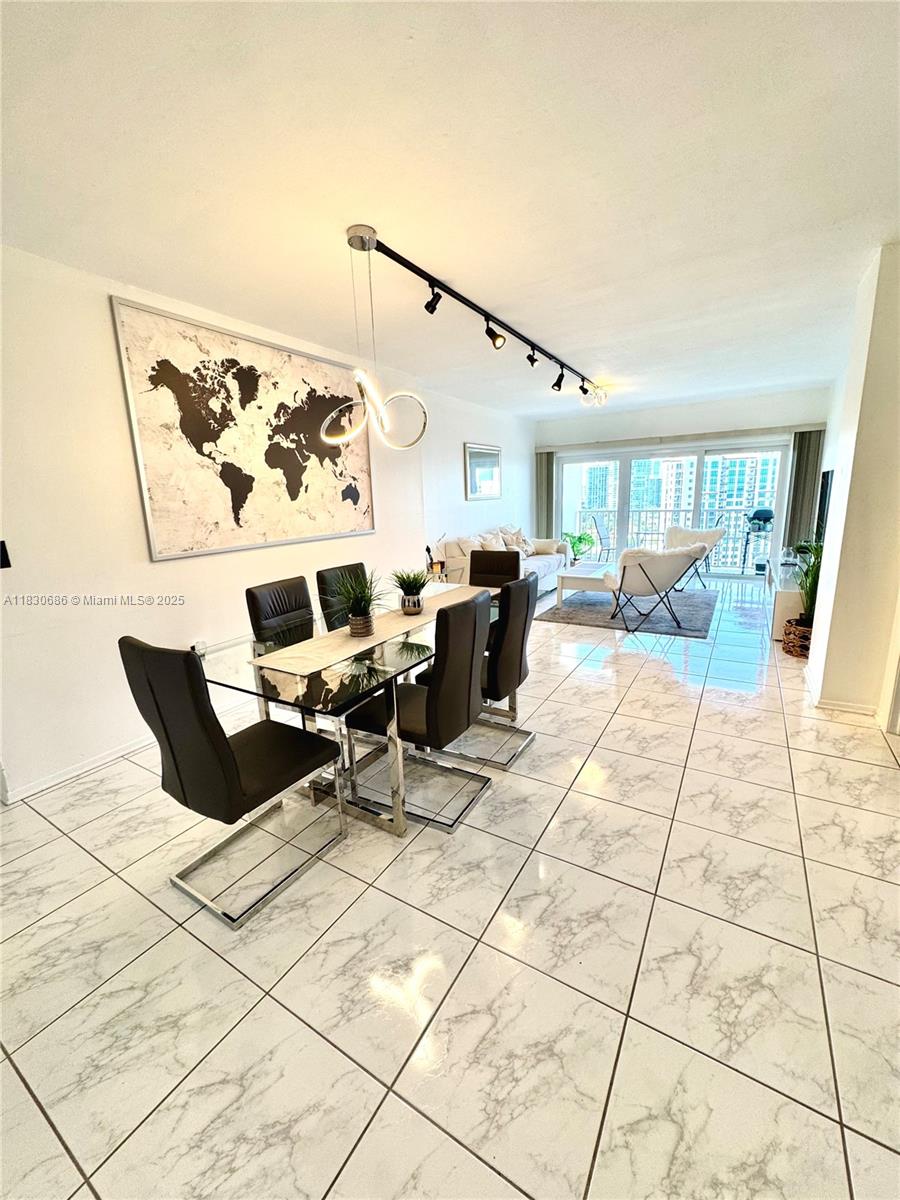 300 Bayview Dr #1603, Sunny Isles Beach, Florida image 4