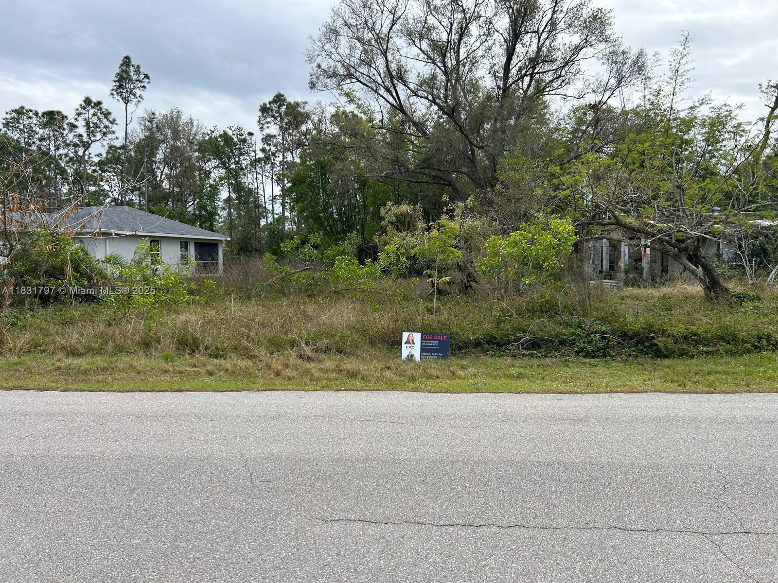 2821 N Twin Lakes Dr, Punta Gorda, Florida image 2