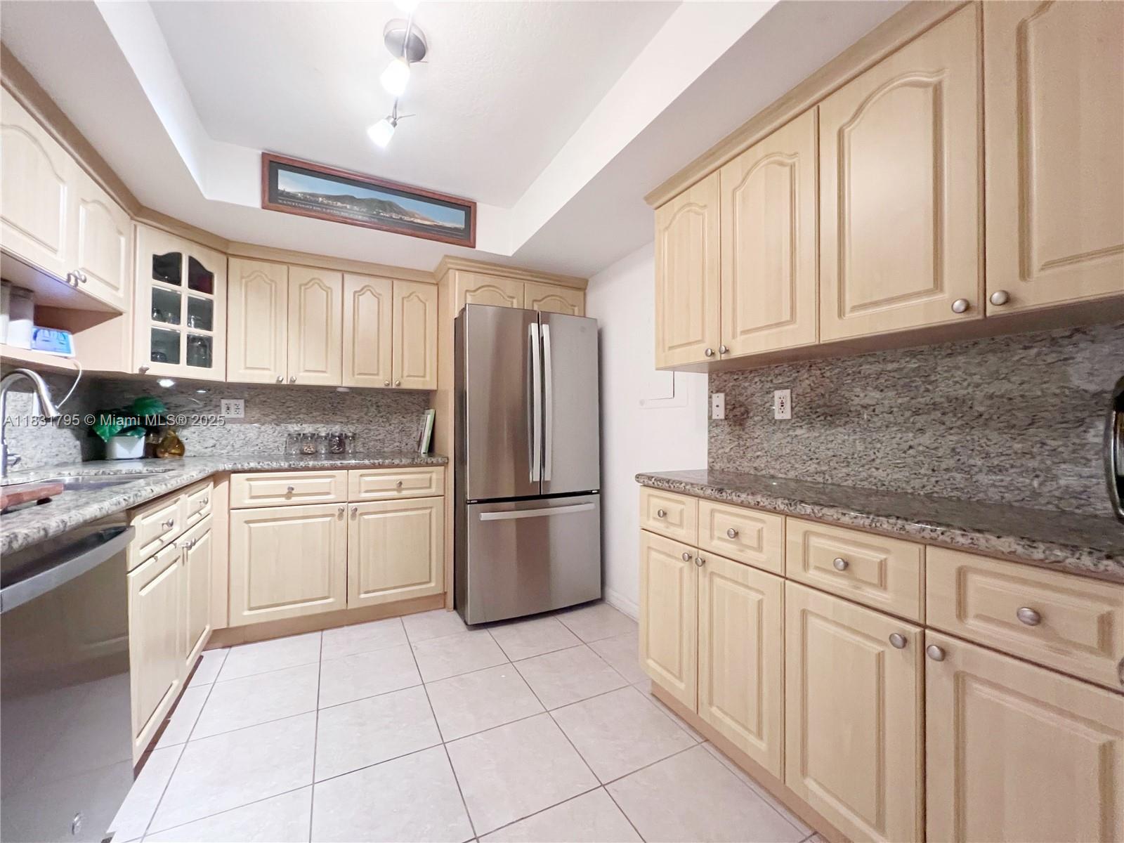 Property photo # 6