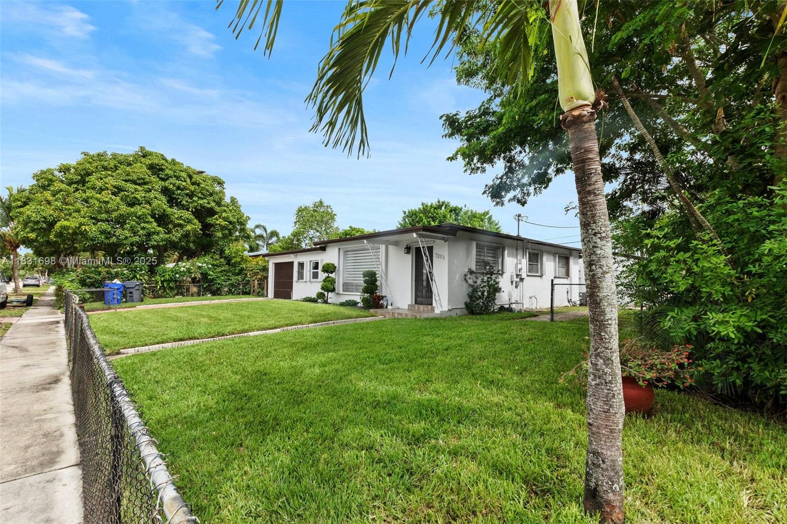 7201 Hayes St, Hollywood, Florida image 3