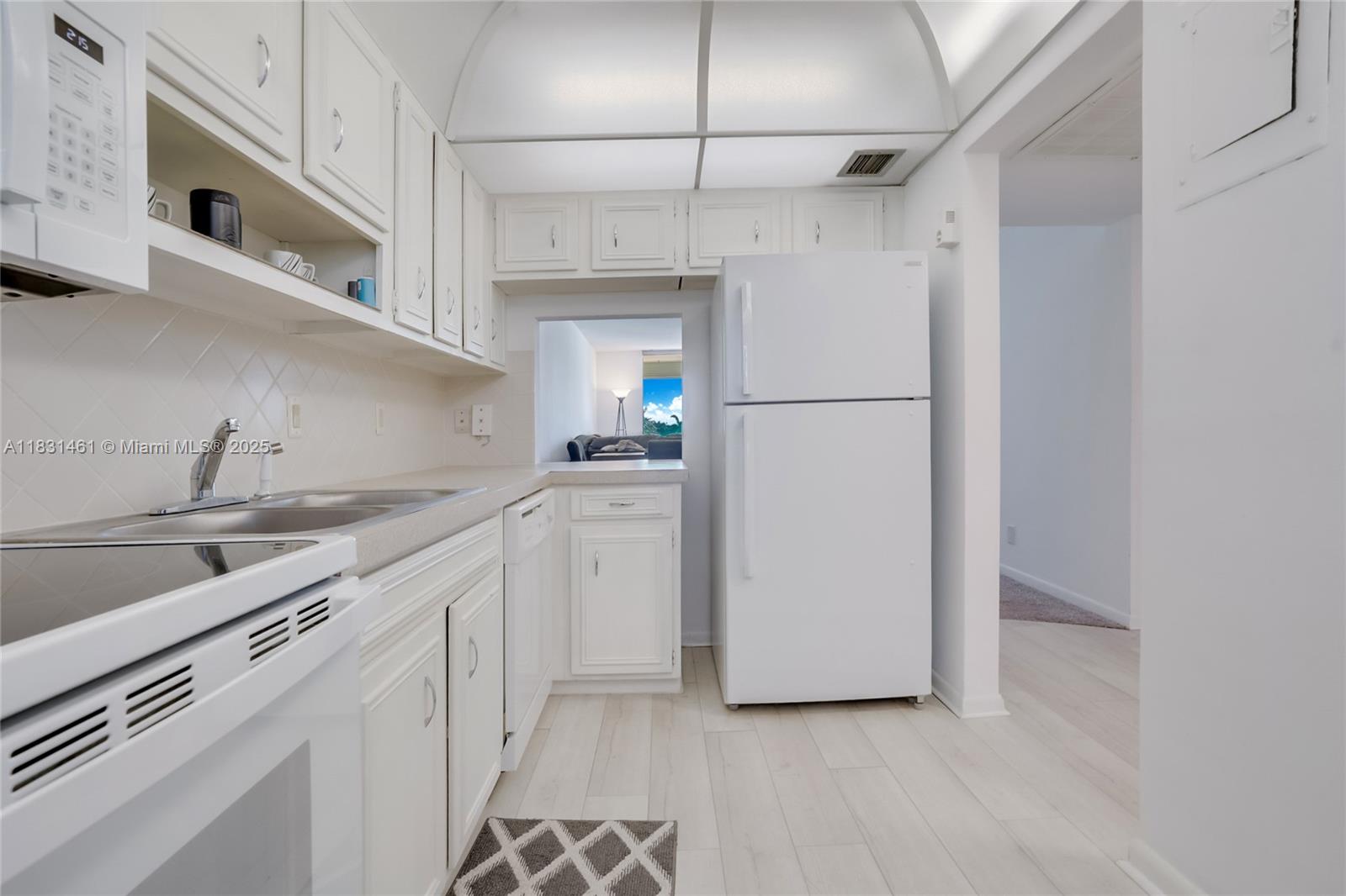 Property photo # 8