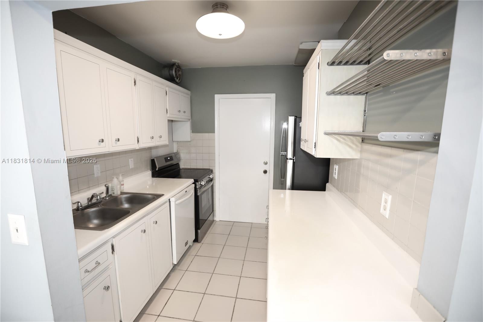 2171 NE 66th St #806, Fort Lauderdale, Florida image 5
