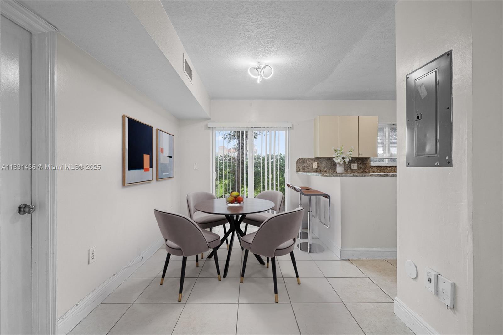 980 NE 33rd Ter #104, Homestead, Florida image 5