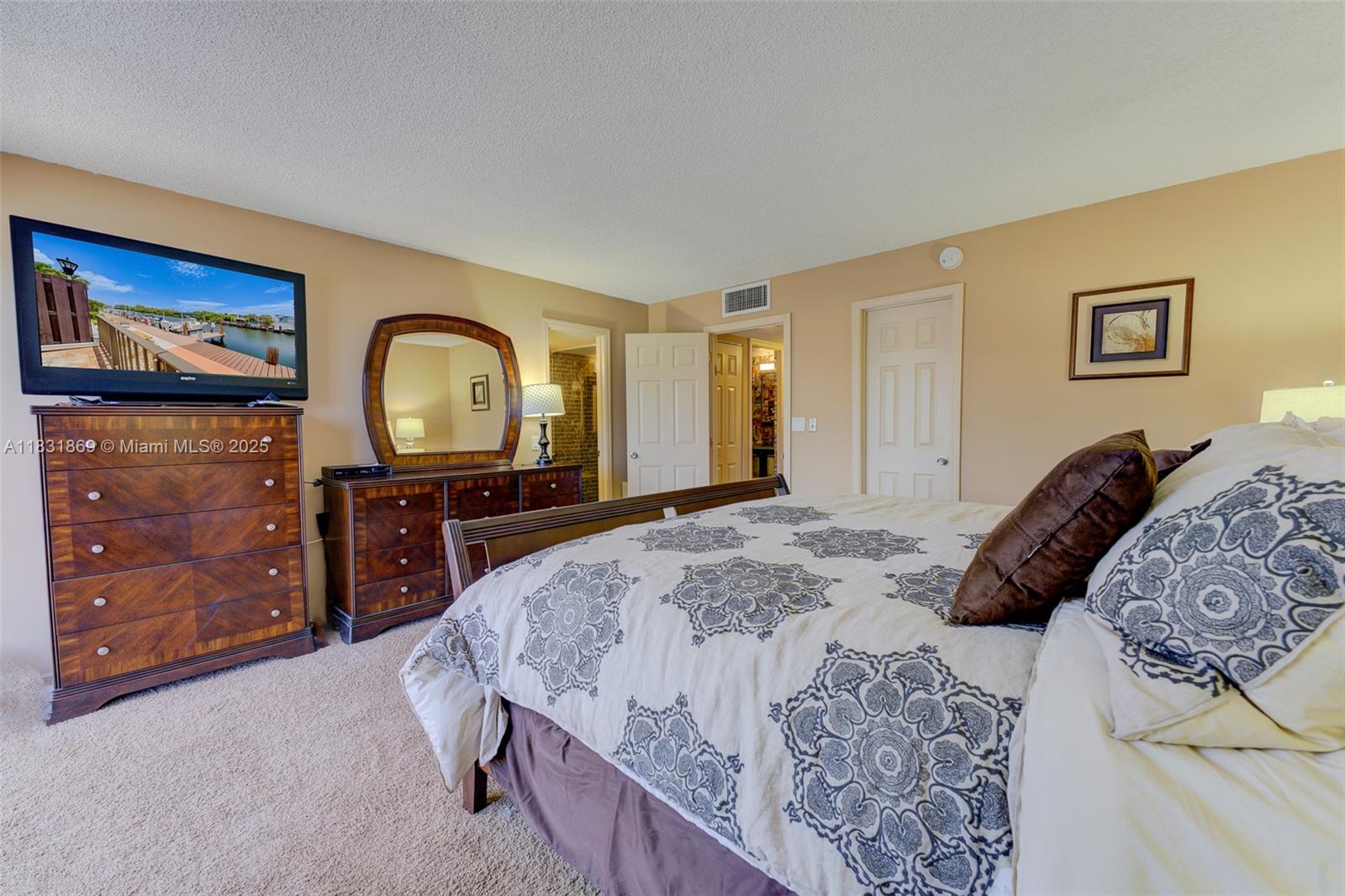 1014 NE 25th Ave #140, Hallandale Beach, Florida image 31