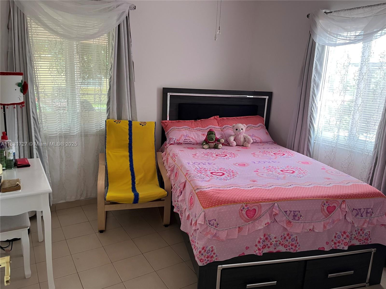 1014 W 68th St, Hialeah, Florida image 12