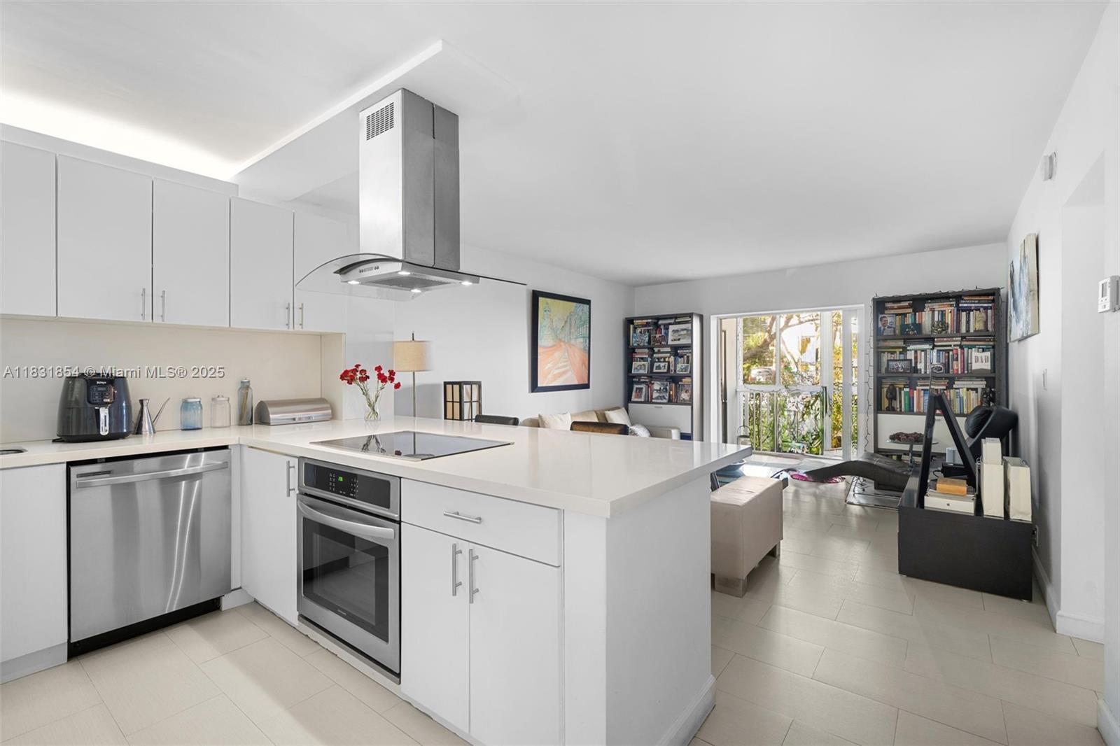 240 Galen Drive Unit 109, Key Biscayne, Florida 33149