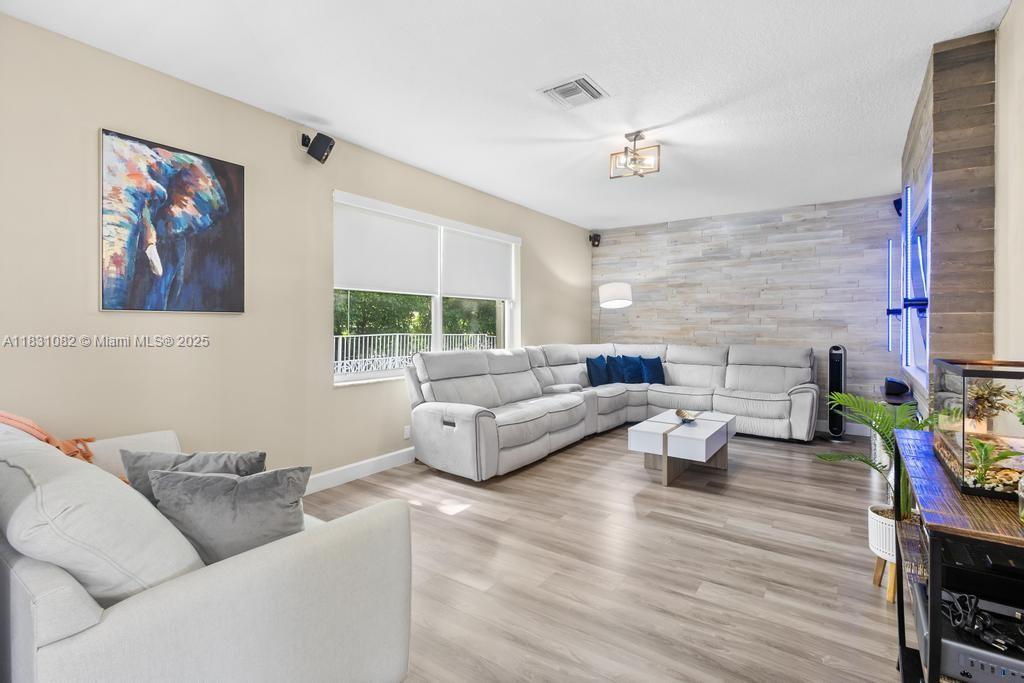 841 NW 126th Ave, Coral Springs, Florida image 13