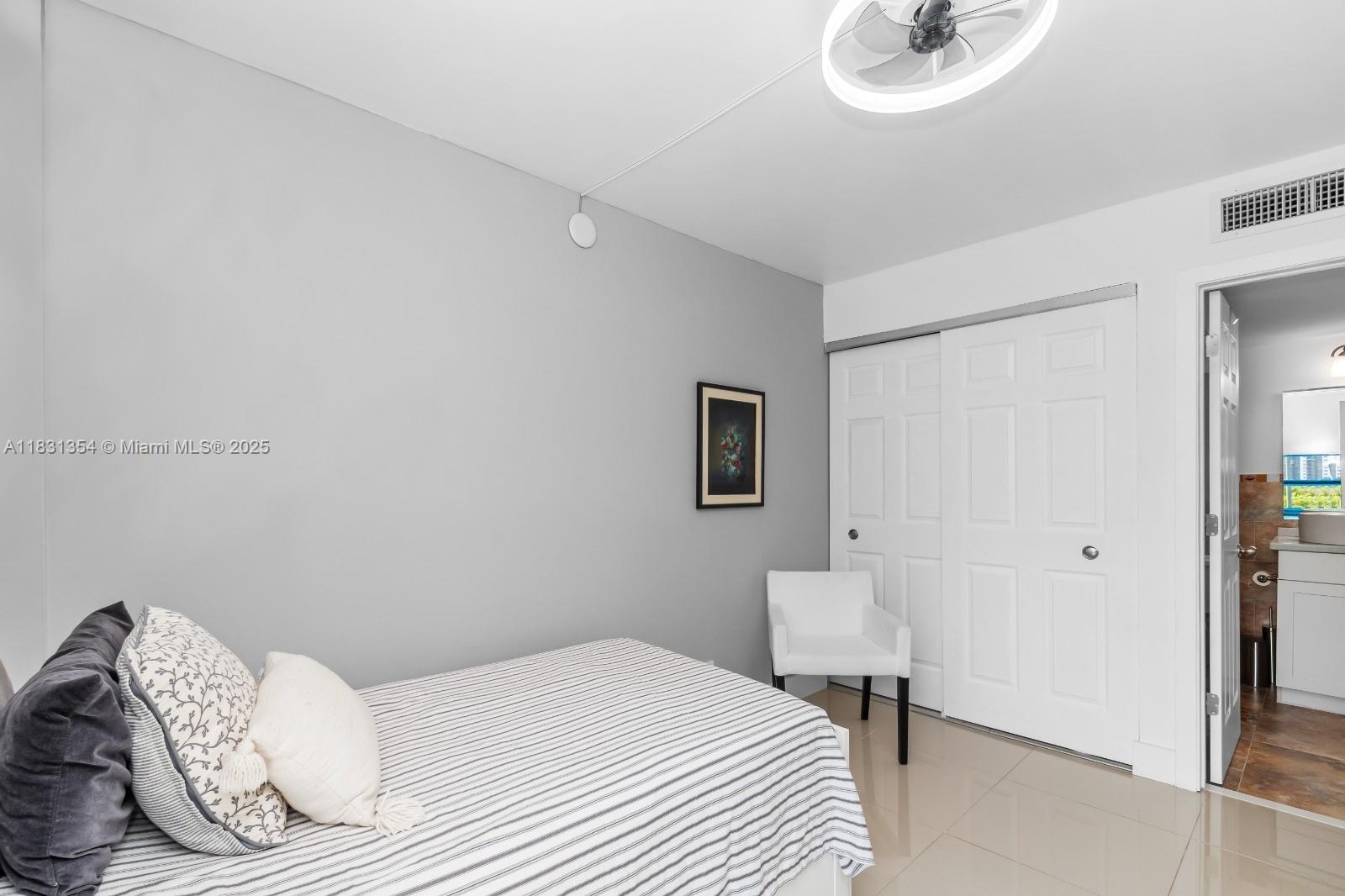 3301 N Country Club Dr #607, Aventura, Florida image 19