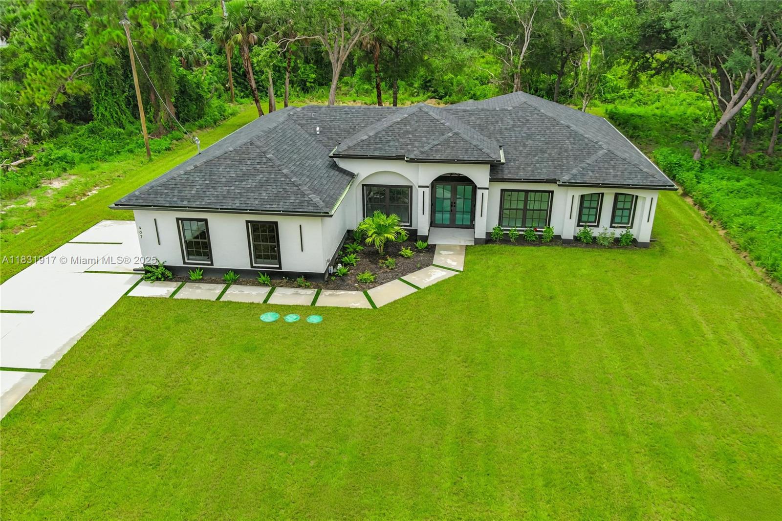 407 Washington Ave, Lehigh Acres, Florida image 1