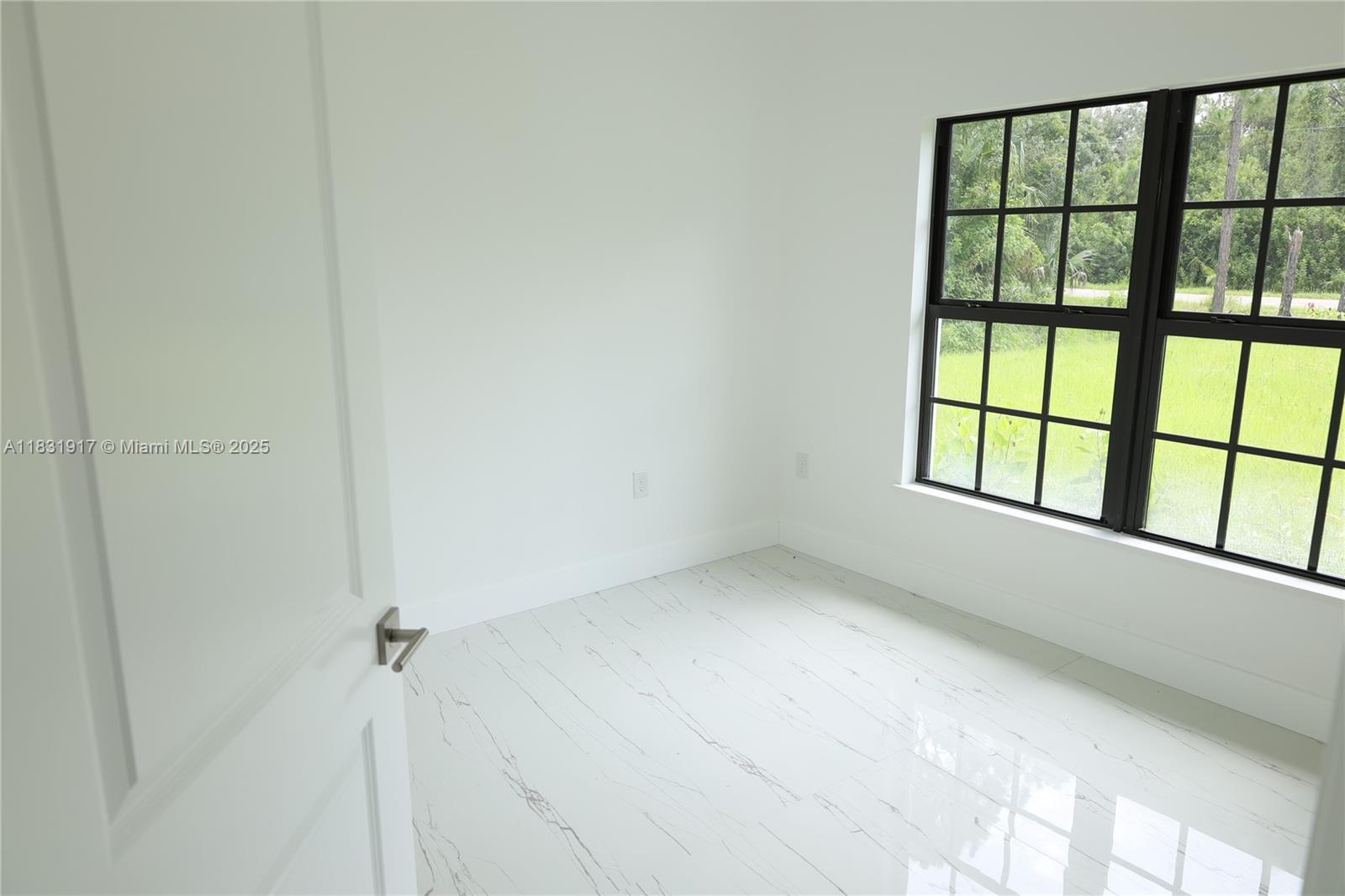 407 Washington Ave, Lehigh Acres, Florida image 12