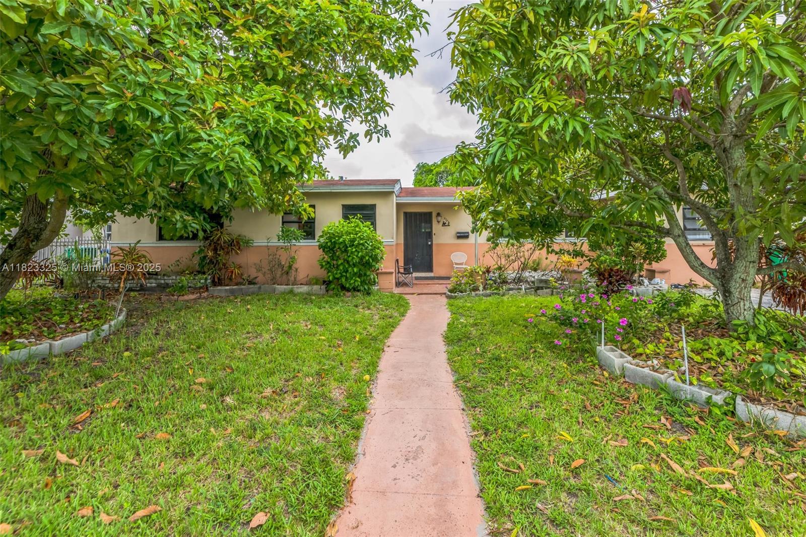 770 NW 184th Dr, Miami Gardens, Florida image 1