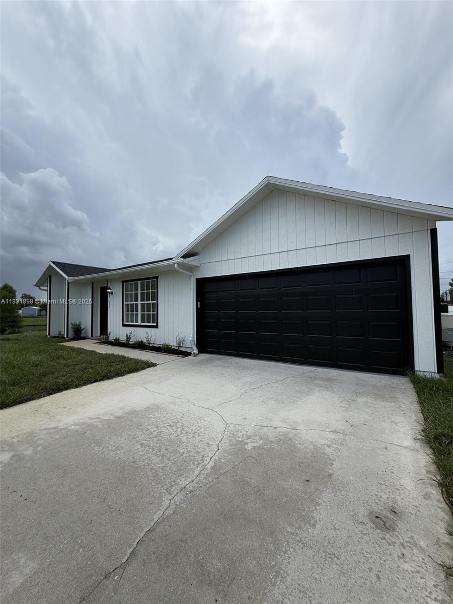 135 SW Felix Ave, Port St. Lucie, Florida image 2