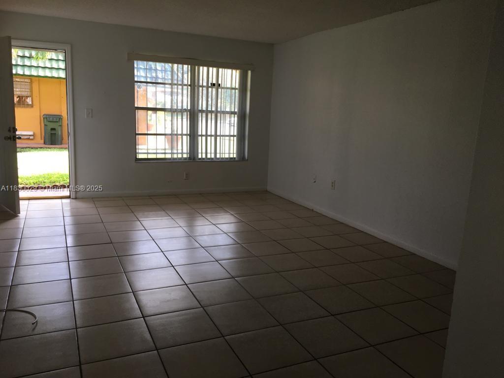 291 NW 177th St #C-117, Miami Gardens, Florida image 2