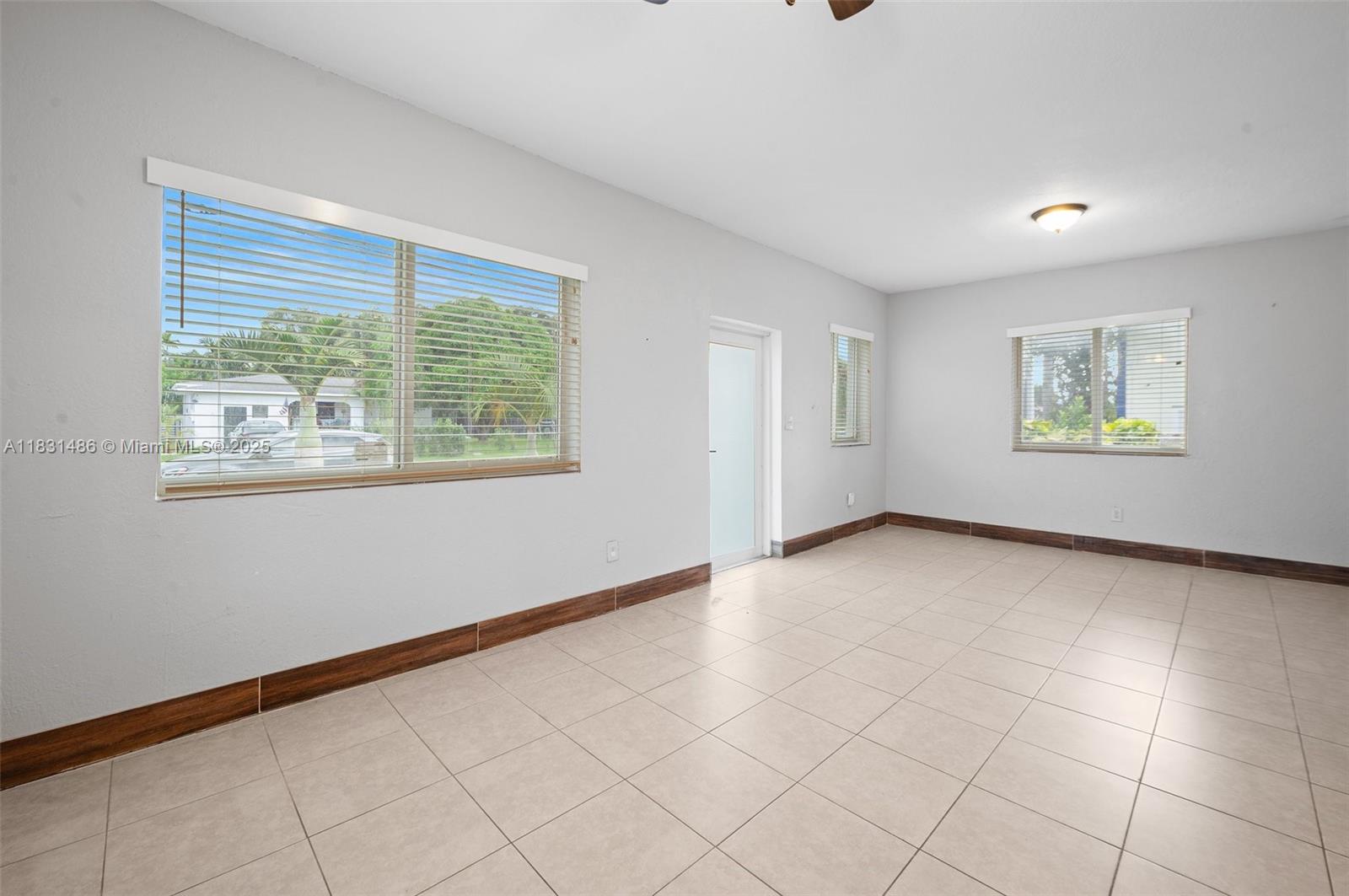 524 NW 88th St, El Portal, Florida image 14
