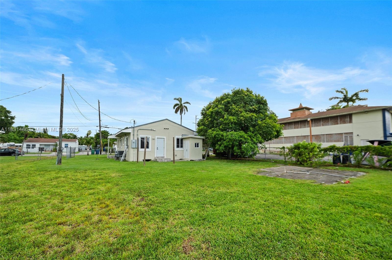524 NW 88th St, El Portal, Florida image 32