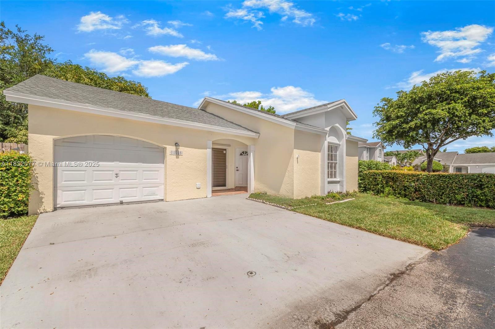 10016 NW 51st Ter, Doral, Florida image 2