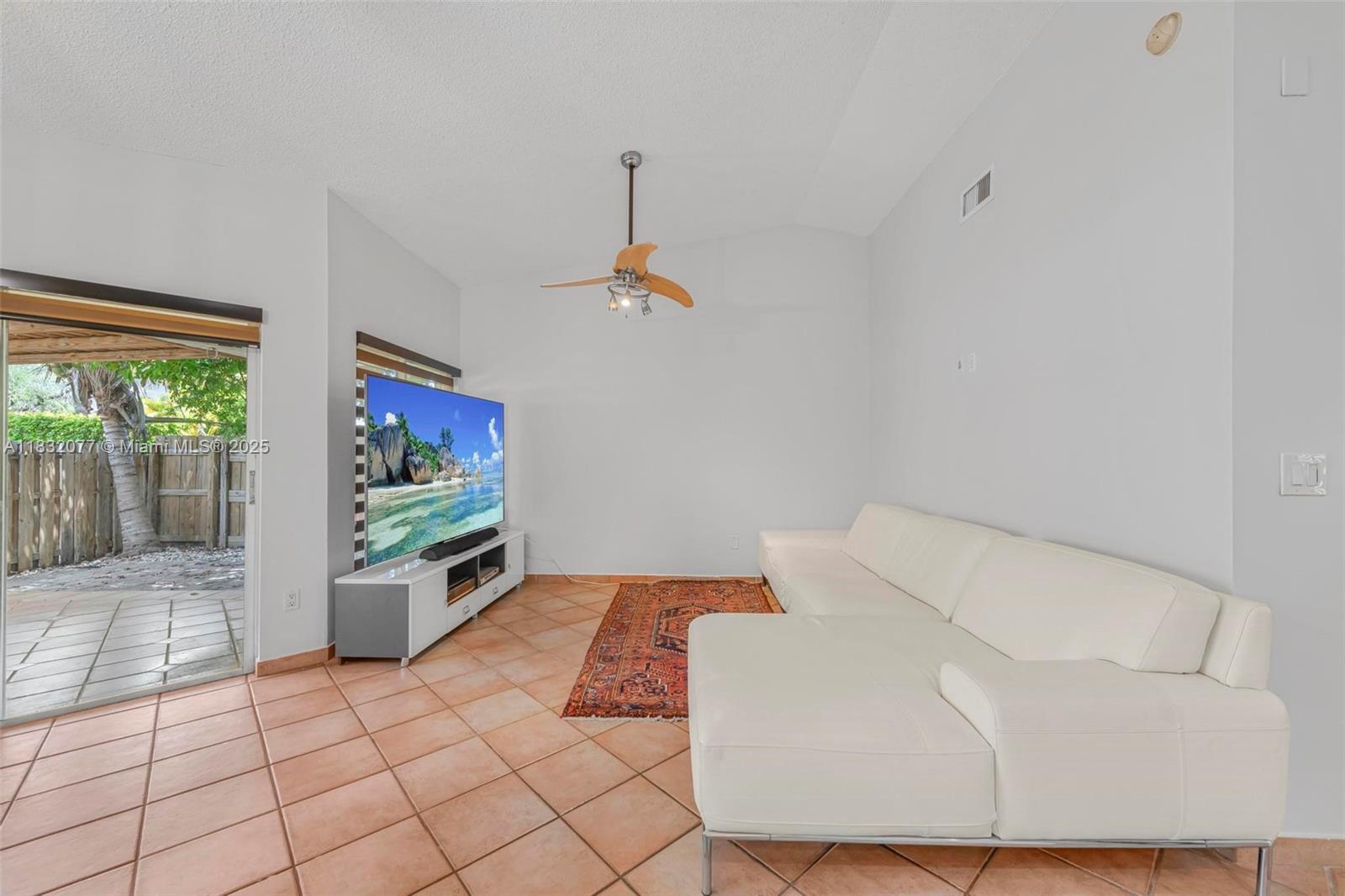 10016 NW 51st Ter, Doral, Florida image 6