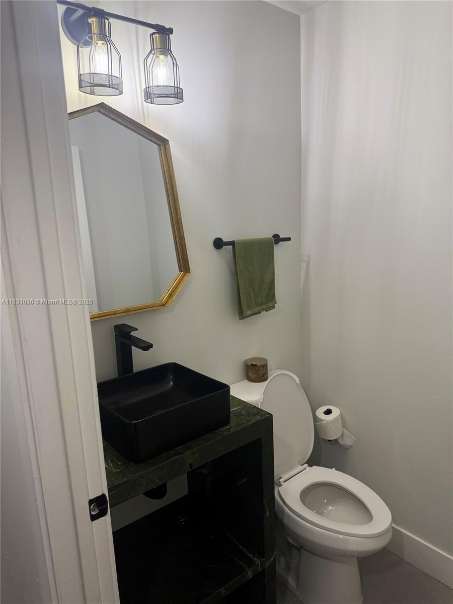 521 NW 208th Cir, Pembroke Pines, Florida image 27
