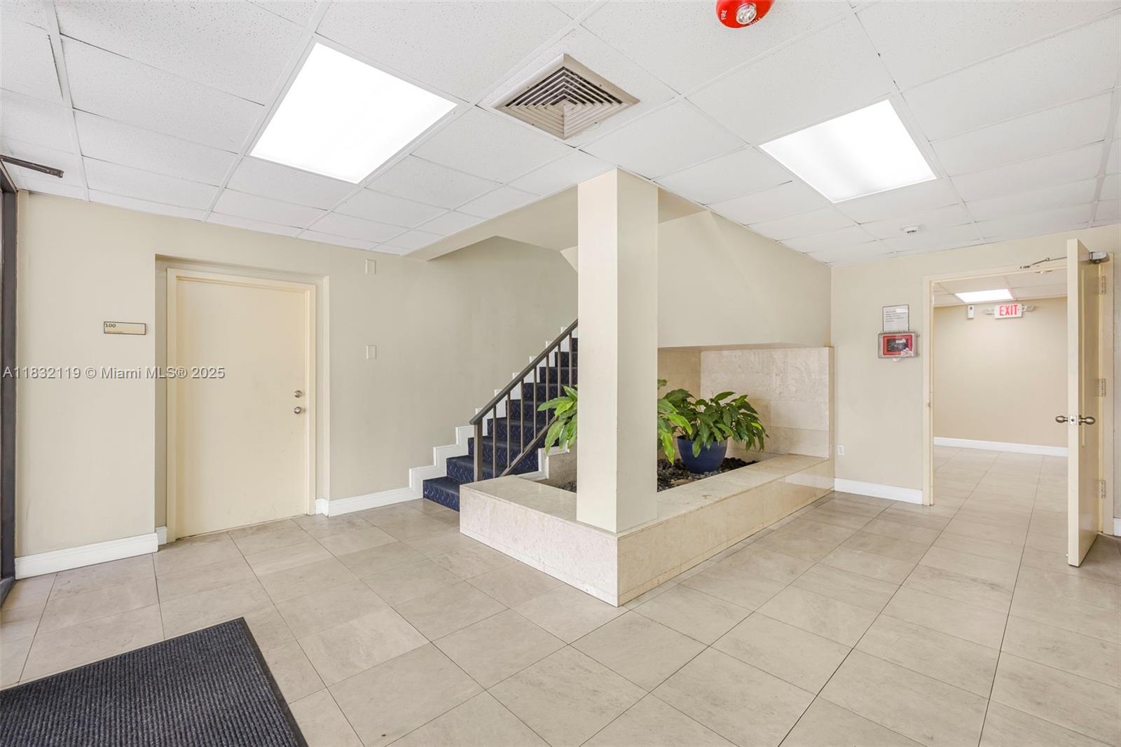 540 NW 165th St Rd #111, Miami, Florida image 9
