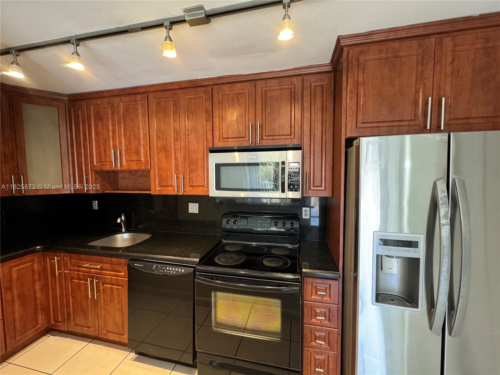 Property photo # 8