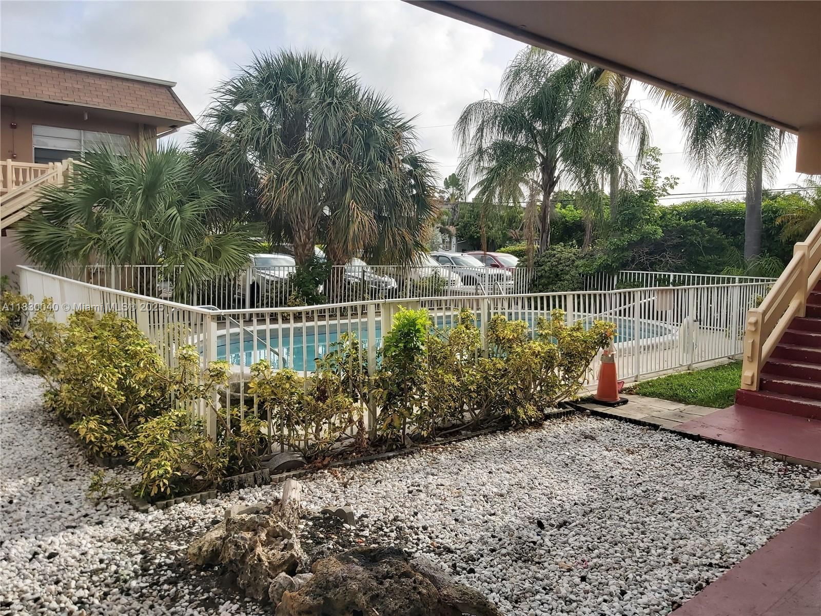 241 SE 9th Ave #103, Pompano Beach, Florida image 1