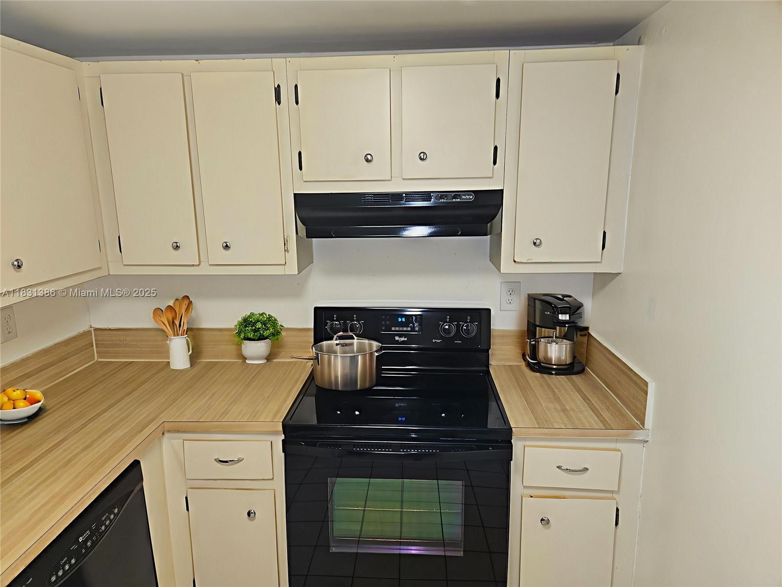 Property photo # 9