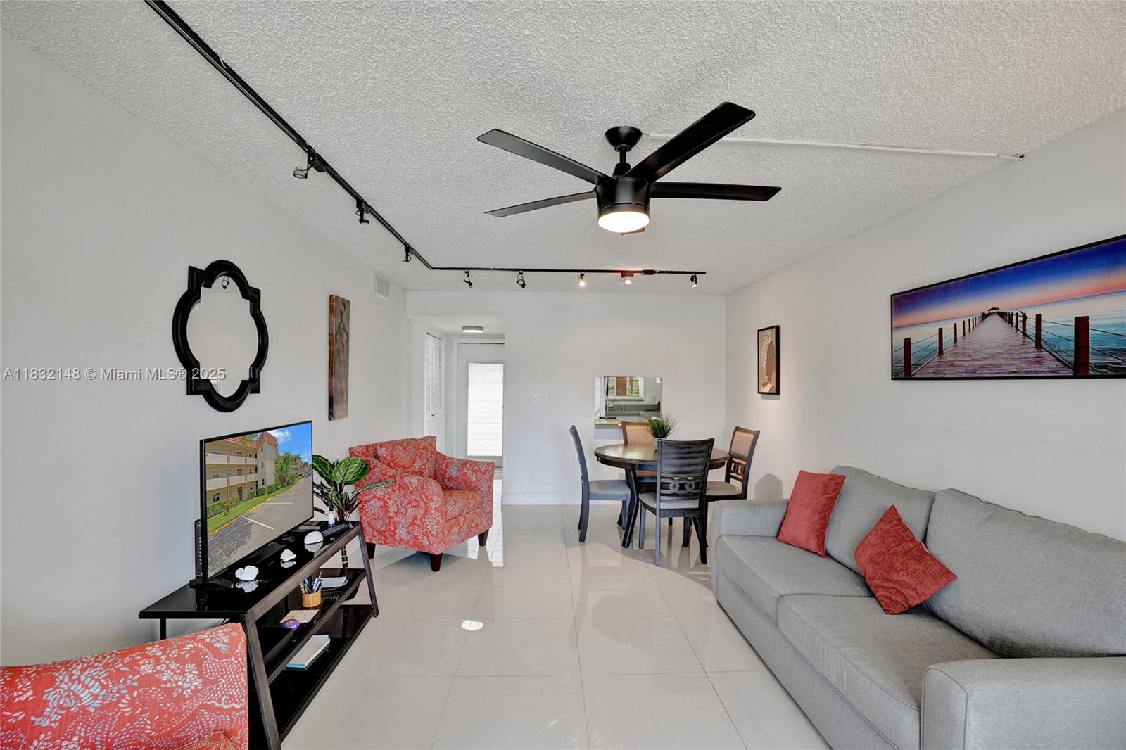 2850 W Sunrise Lakes Dr #106, Sunrise, Florida image 11