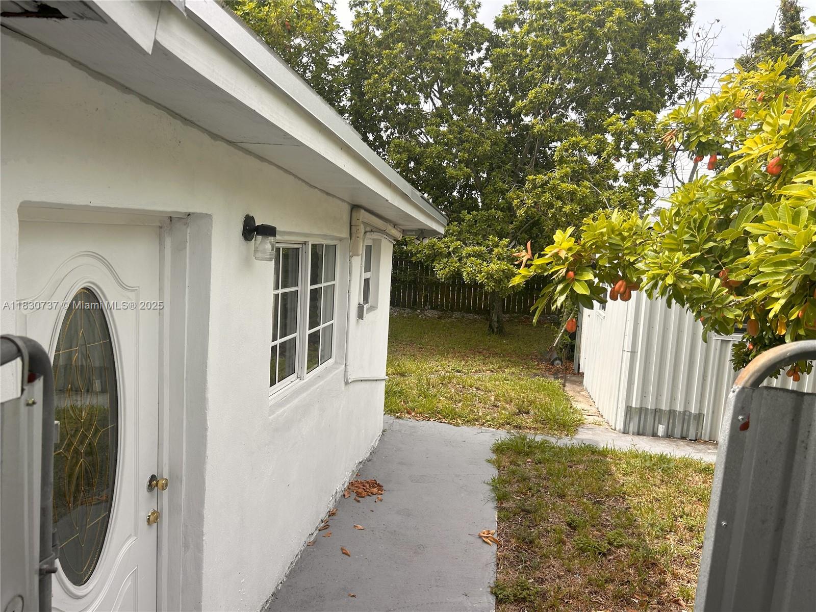4560 NW 25th Pl, Lauderhill, Florida image 6